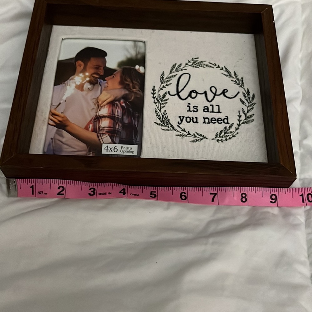 Picture frame - Picture 2 of 4